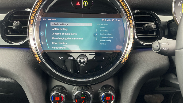 MINI Hatchback 135kW Cooper S Level 3 33kWh 3dr Auto Electric Hatchback